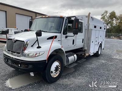 2015 International 4400 Crew Cab Air Compressor Truck