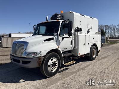 2010 International 4400 Enclosed Service Truck