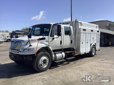 2015 International 4400 Crew-Cab Enclosed Utility Truck