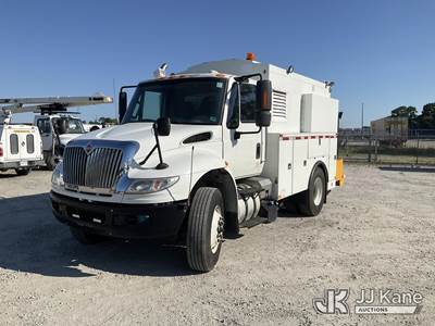 2017 International 4400 Enclosed High-Top Utility Truck