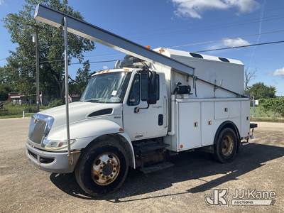 2010 International 4400 High Top Service Truck