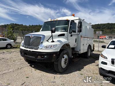2015 International 4400 Enclosed High-Top Service Truck