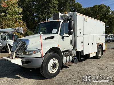 2016 International 4400 Enclosed Utility/Air Compressor Truck
