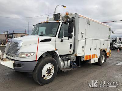 2016 International 4400 Hybrid Air Compressor/Enclosed Utility Truck