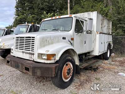 1997 International 4700 Crew-Cab Enclosed Utility Truck
