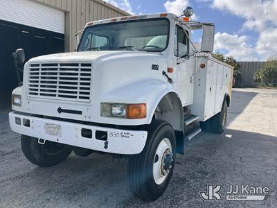 1997 International 4800 Flatbed/Tank Truck