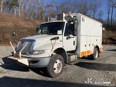 2014 International DuraStar 4300 Enclosed Utility/Air Compressor Truck