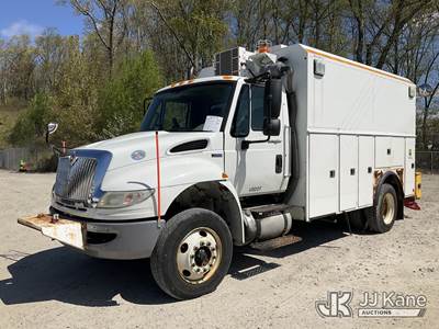 2014 International DuraStar 4300 Enclosed Utility/Air Compressor Truck