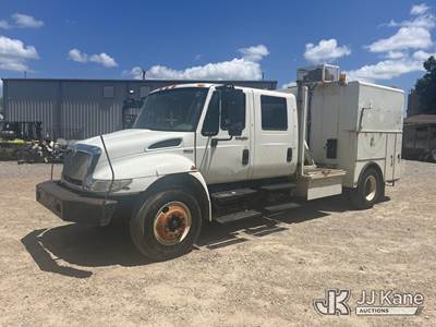 2009 International DuraStar 4300 Crew-Cab Enclosed Utility Truck
