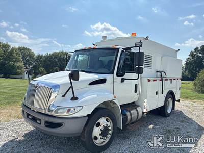 2018 International DuraStar 4300 Air Compressor/Enclosed Utility Truck