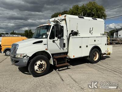 2014 International DuraStar 4300 Enclosed Service Truck