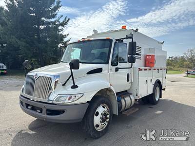 2018 International DuraStar 4300 Air Compressor/Enclosed Utility Truck