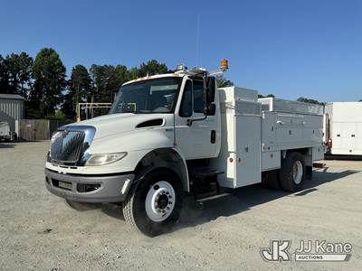 2014 International DuraStar 4400 URD/Flatbed Truck
