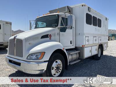 2008 Kenworth T300 Enclosed Utility Truck