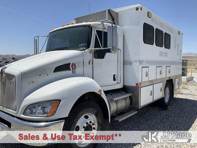 2008 Kenworth T300 Enclosed Utility Truck