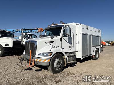 2013 Peterbilt 337 Enclosed Service Truck