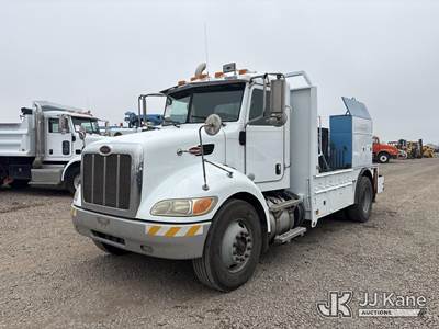 2014 Peterbilt 337 Mechanics Service Truck