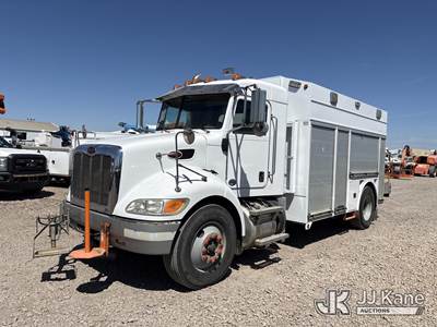2013 Peterbilt 337 Enclosed Service Truck