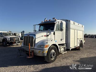 2013 Peterbilt 337 Enclosed Service Truck