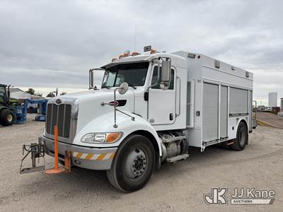 2013 Peterbilt 337 Enclosed Service Truck