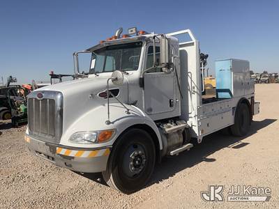 2013 Peterbilt 337 Mechanics Service Truck