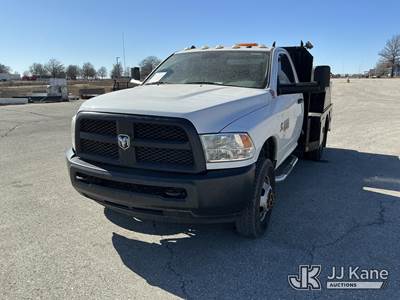 2016 RAM 3500 Flatbed/Service Truck