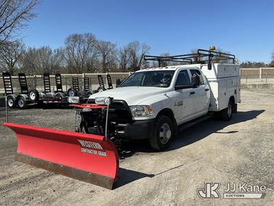 2016 RAM 3500 4x4 Crew-Cab Service Truck