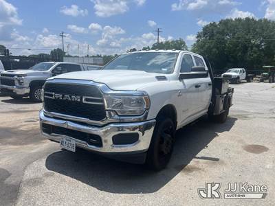 2020 Ram 3500 Crew-Cab Flatbed/Service Truck