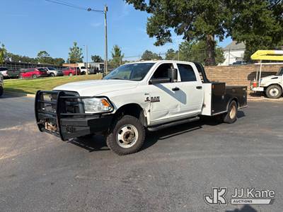 2017 RAM 3500 Crew-Cab Flatbed/Service Truck