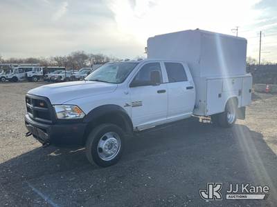 2018 RAM 4500 4x4 Crew-Cab Enclosed Service Truck