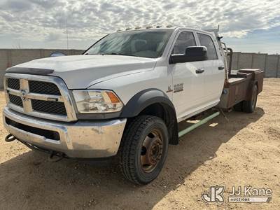 2014 RAM 4500 Crew-Cab Flatbed/Service Truck