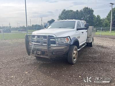 2016 Ram 4500 4x4 Crew-Cab Flatbed/Service Truck