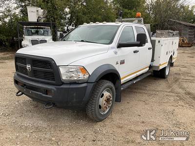 2012 RAM 5500 4x4 Crew-Cab Service Truck