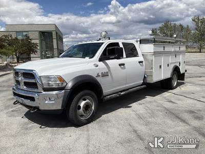 2015 Ram 5500 4x4 Crew-Cab Service Truck