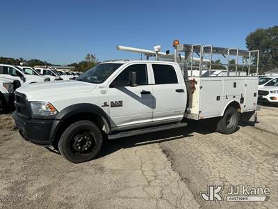2016 Ram 5500 4x4 Crew-Cab Service Truck