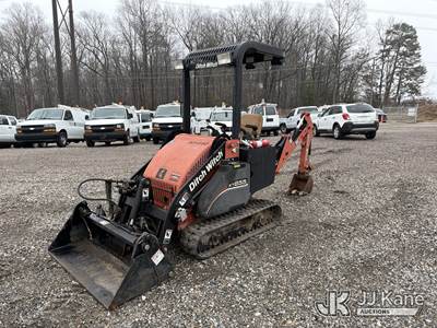 2010 Ditch Witch XT855 Mini Hydraulic Excavator/Tool Carrier