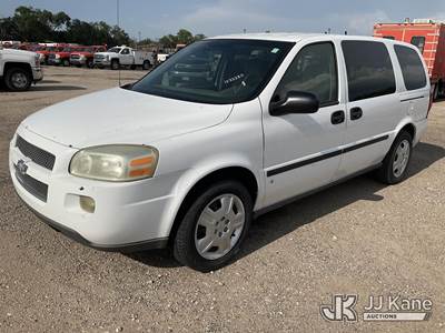 Chevrolet Uplander LS Minivan