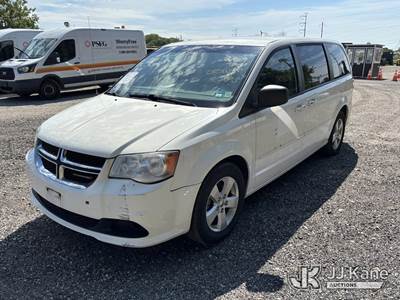 2013 Dodge Grand Caravan SE Mini Cargo Van