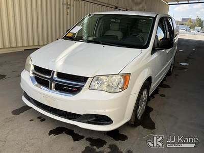 2015 Dodge Grand Caravan SE Mini Passenger Van
