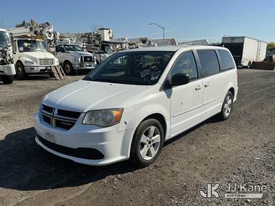 2013 Dodge Grand Caravan SE Mini Cargo Van
