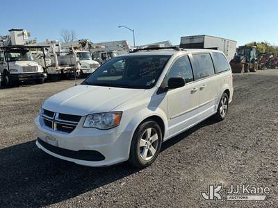 2013 Dodge Grand Caravan SE Mini Passenger Van