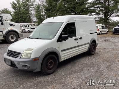 2012 Ford Transit Connect XL with Side and Rear Door Glass Mini Cargo Van