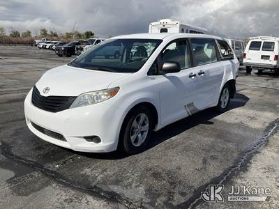 2011 Toyota Sienna Mini Passenger Van