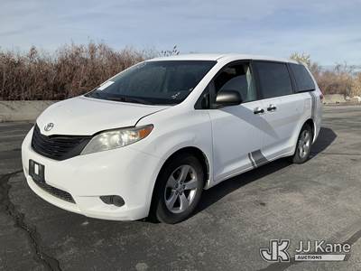 2012 Toyota Sienna Mini Passenger Van