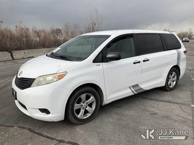 2011 Toyota Sienna Mini Passenger Van