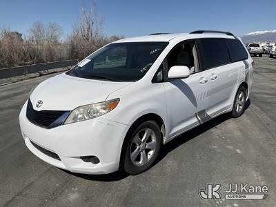 2011 Toyota Sienna Mini Passenger Van