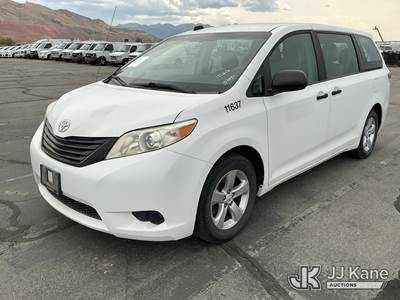 2011 Toyota Sienna Mini Passenger Van