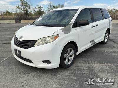 2011 Toyota Sienna Mini Passenger Van