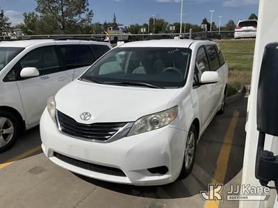 2014 Toyota Sienna Mini Passenger Van