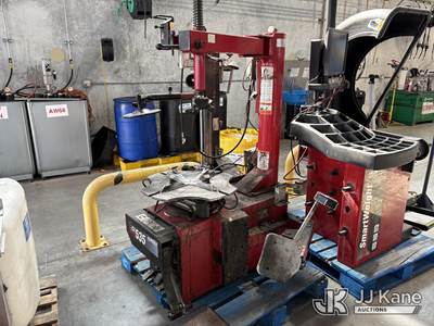 Hunter TCX535 Table Top Tire Changer (Seller States: Operates)